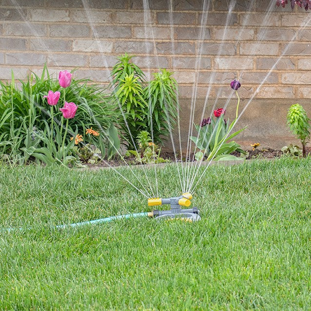 Plastic 3-Arm Spinning Sprinkler on Heavy-Duty Base