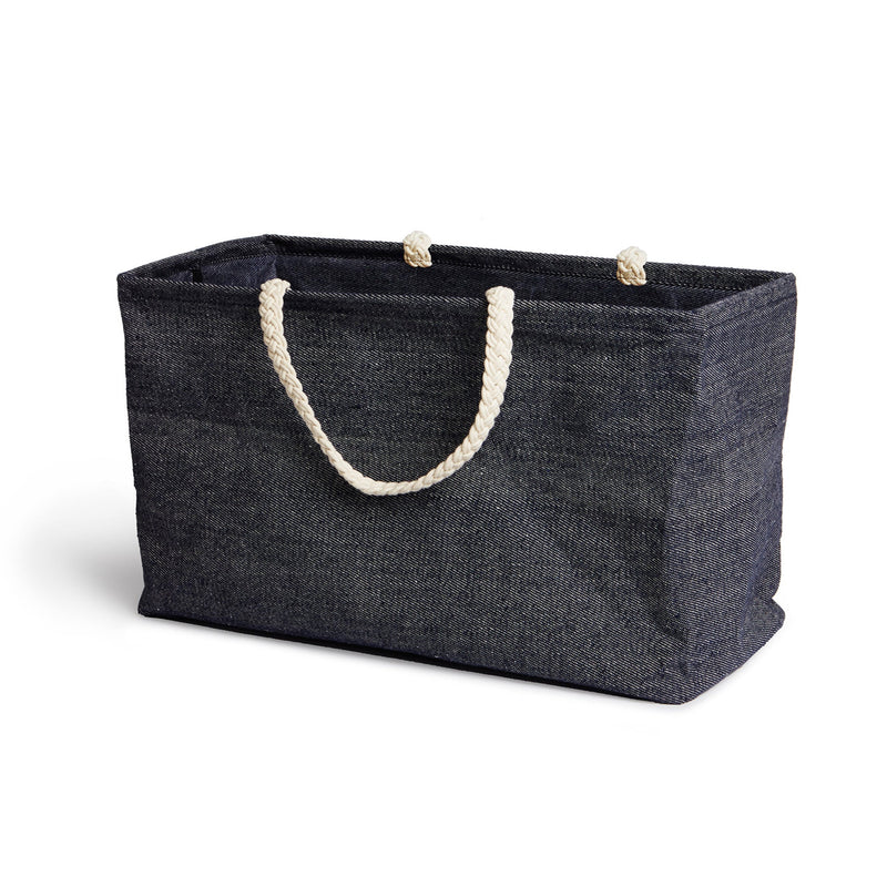 | color: Navy